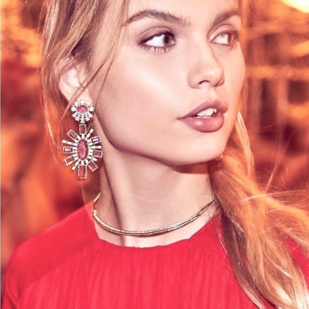 Kendra Scott choker necklace